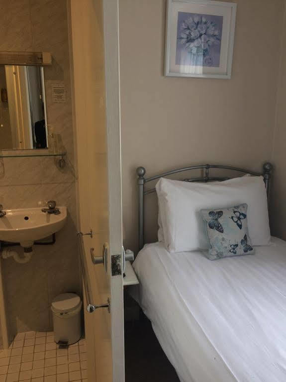 פנזאנס Woodstock Guest House מראה חיצוני תמונה