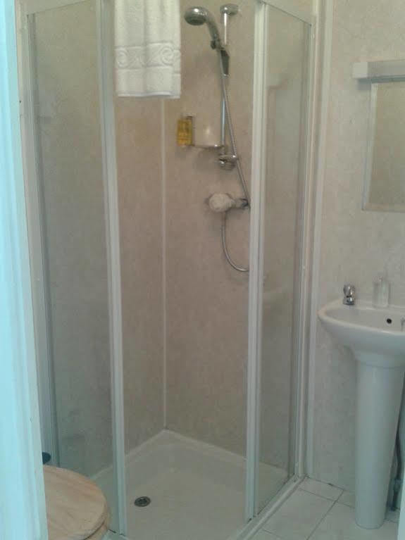 פנזאנס Woodstock Guest House מראה חיצוני תמונה