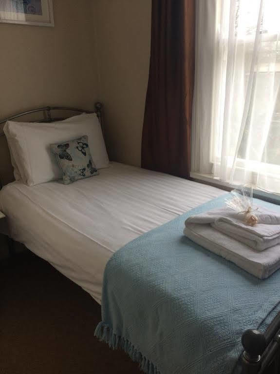פנזאנס Woodstock Guest House מראה חיצוני תמונה